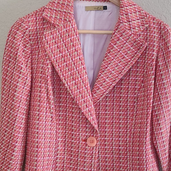 Cropped Jacket - Picture 2 of 9